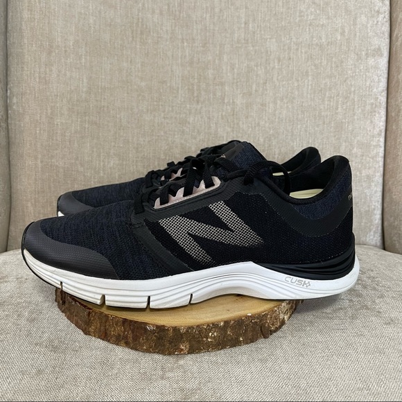 New Balance Women's WX715 Running Shoe - Picture 1 of 13